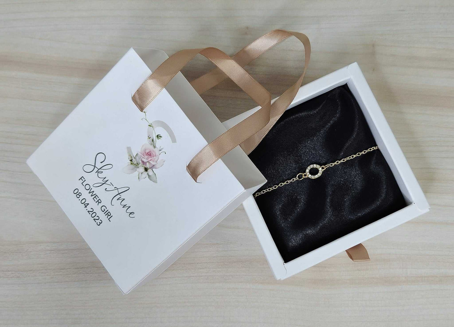Personalised jewellery gift box Gift Smooches Bridal