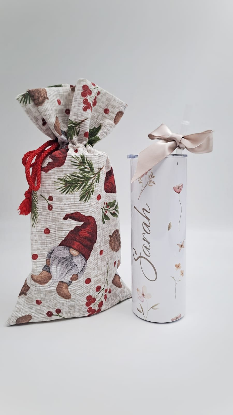 Personalised tumbler in christmas drawstring bag -bundle