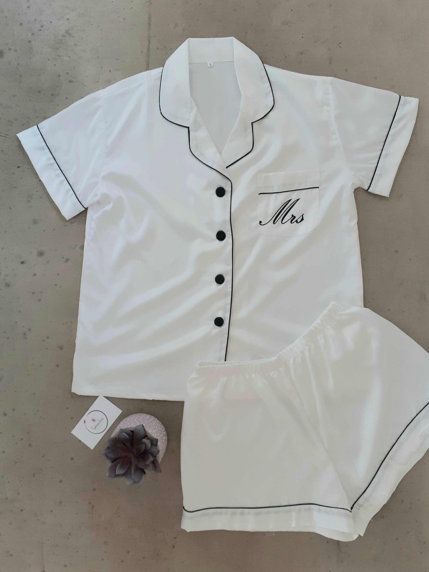 Pyjama Set- White pyjamas Smooches Bridal