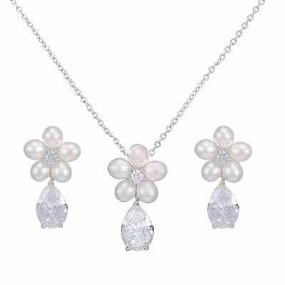 S4136 Smooches Bridal