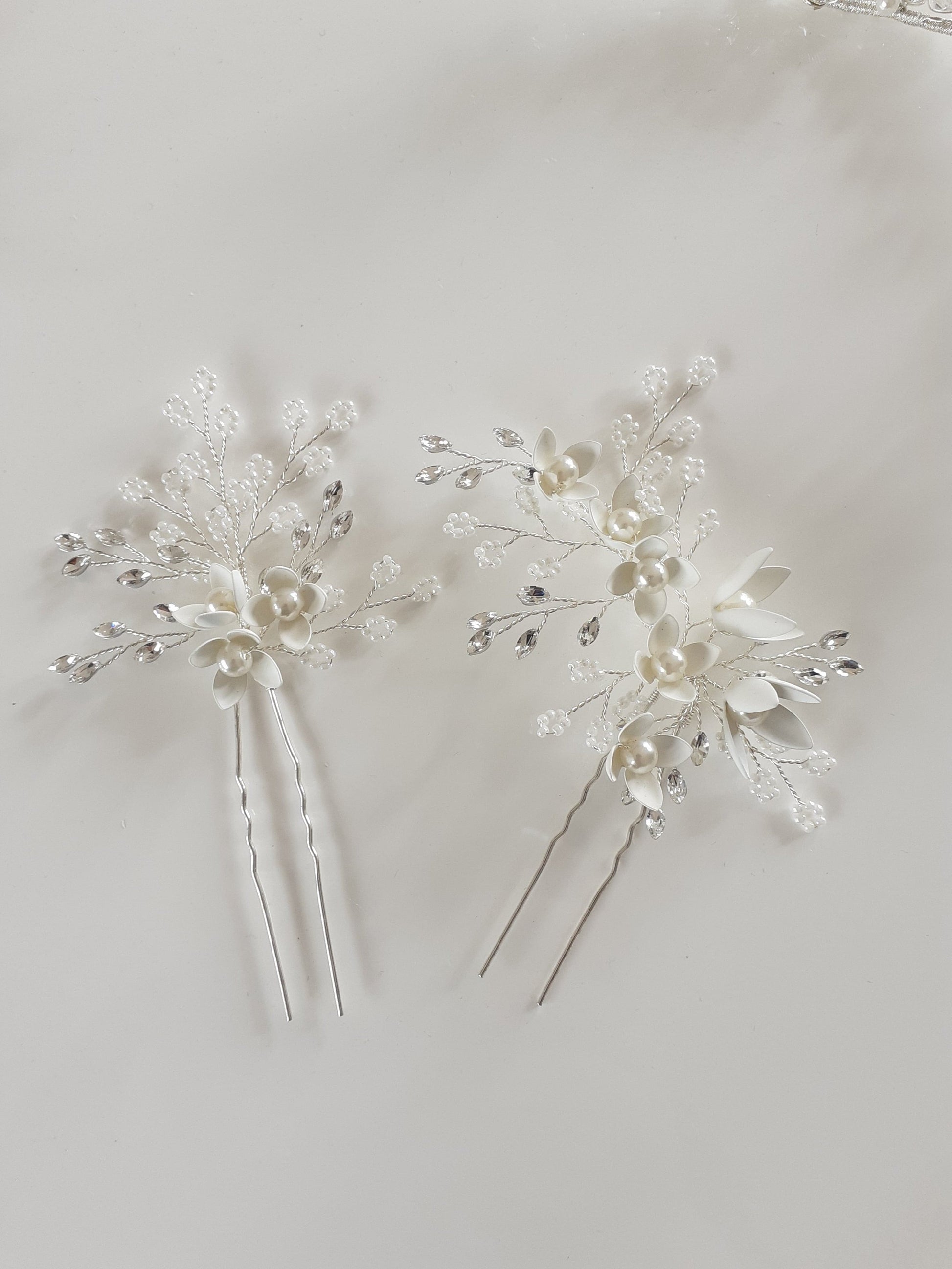 Pearl flower hair pins - Smooches Bridal