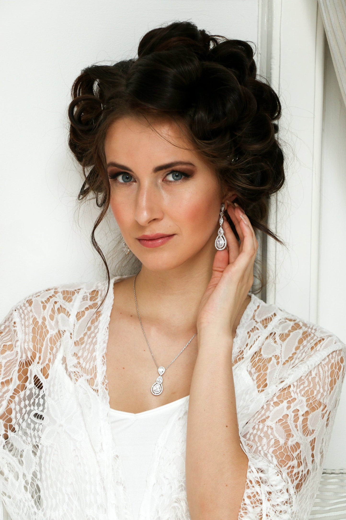 White Lace Bridal Robe - Smooches Bridal